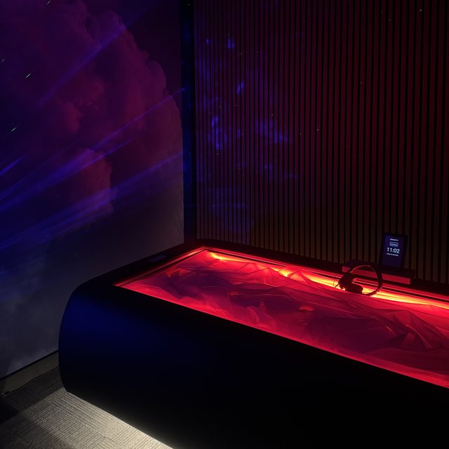 Zerobody dry float bed under a starry ceiling